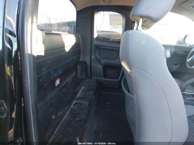 Toyota Tacoma Sr 2022 3TYRX5GN3NT061739 Image 8