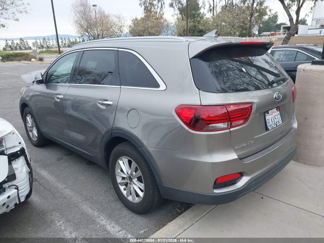 5XYPG4A50KG449249 KIA Sorento 3.3l Lx