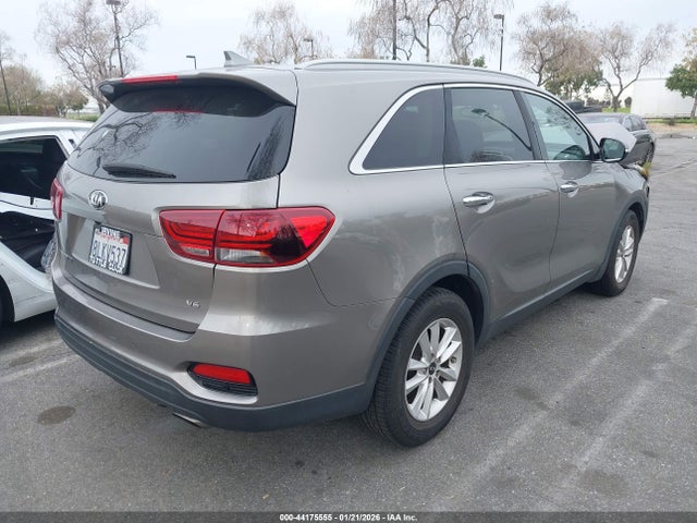 5XYPG4A50KG449249 KIA Sorento 3.3l Lx
