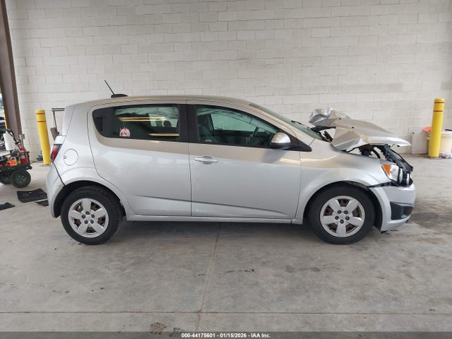 1G1JA6SG4F4215387 Chevrolet Sonic Ls Auto