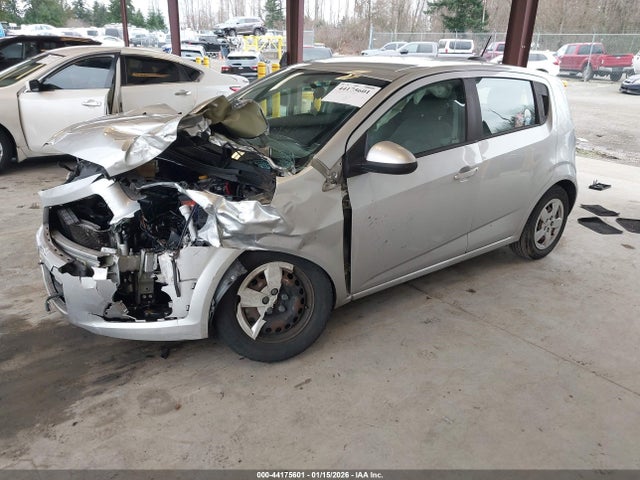 1G1JA6SG4F4215387 Chevrolet Sonic Ls Auto