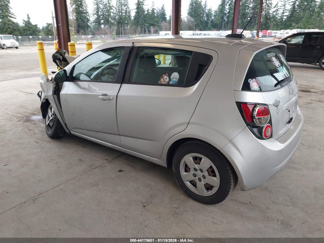 1G1JA6SG4F4215387 Chevrolet Sonic Ls Auto