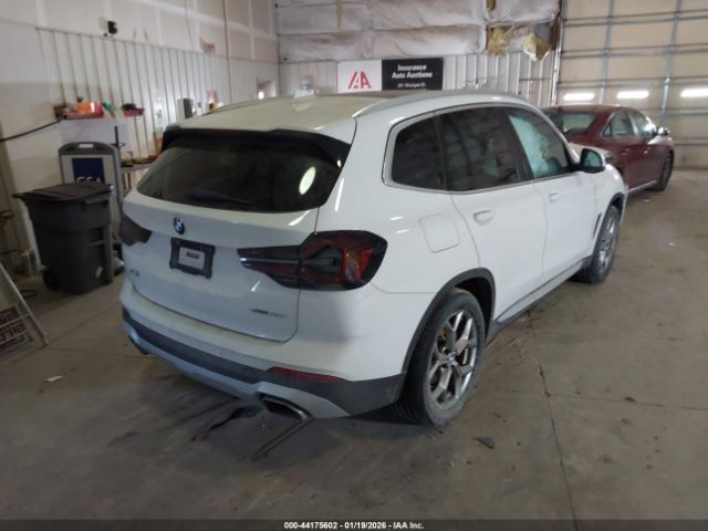 2022 BMW X3 5UX53DP07N9J79844 Photo 3