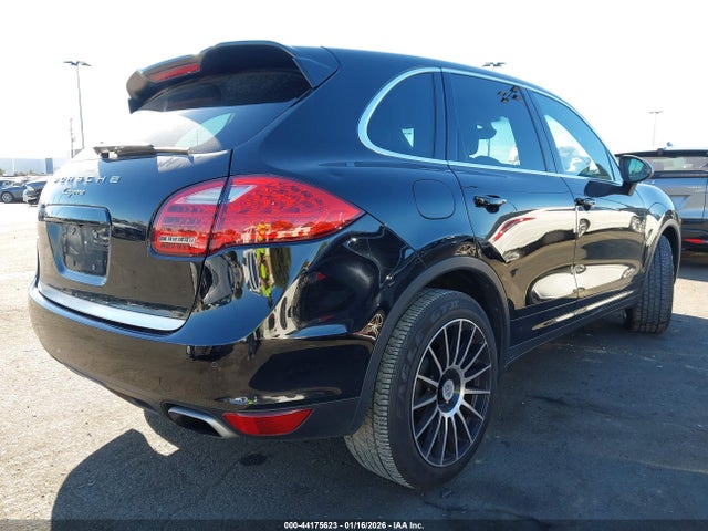 2012 PORSCHE CAYENNE WP1AA2A25CLA00543 Photo 3