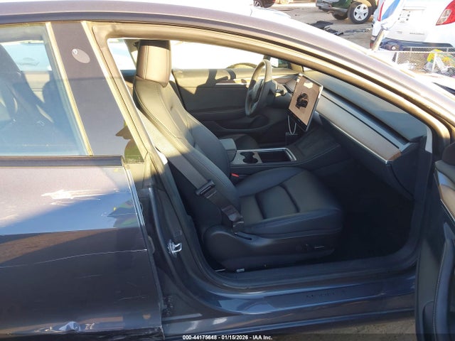 2023 TESLA MODEL 3 5YJ3E1EC5PF617333 Photo 4