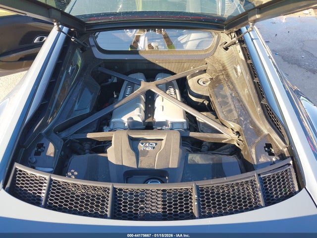 2020 AUDI R8 WUAKBAFX9L7900780 Photo 9