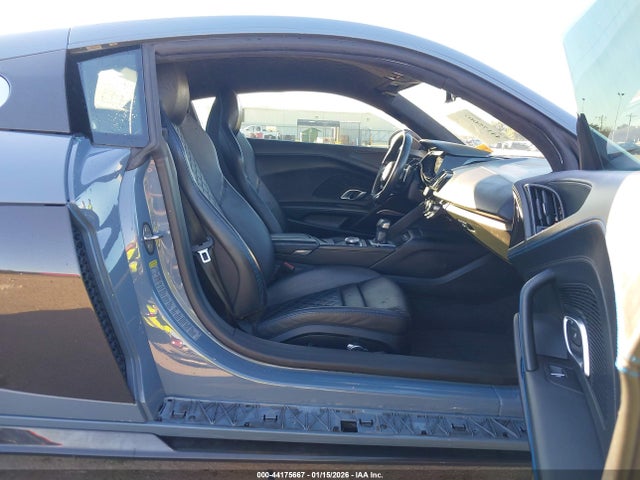 2020 AUDI R8 WUAKBAFX9L7900780 Photo 4