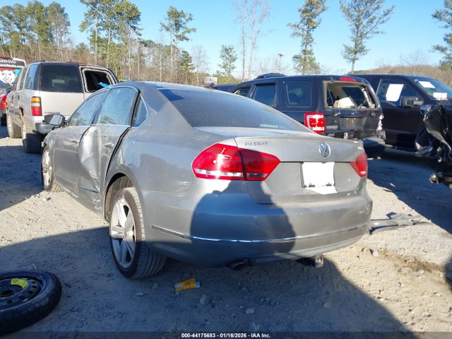 Продажа на аукционе авто 2014 Volkswagen Passat 2.0l Tdi Sel Premium, vin: 1VWCN7A35EC003575, номер лота: 44175683