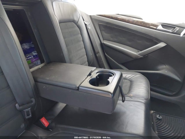 Продажа на аукционе авто 2014 Volkswagen Passat 2.0l Tdi Sel Premium, vin: 1VWCN7A35EC003575, номер лота: 44175683