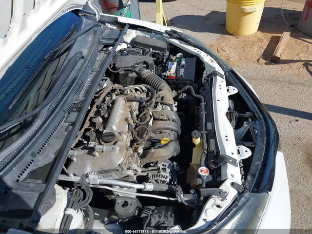 5YFBURHE3JP785543 Toyota COROLLA SE