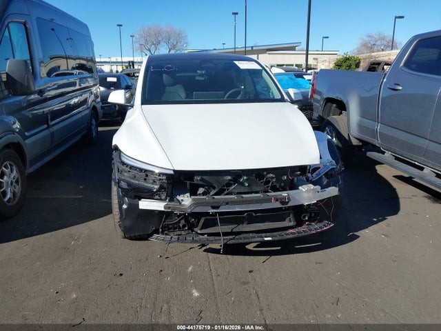 7SAYGDED5TF392550 Tesla Model Y Premium Rear-wheel Drive/standard Rear-wheel Drive