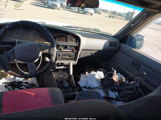 1994 TOYOTA 4RUNNER JT3VN39W3R0158267 Photo 4
