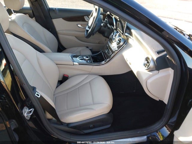 55SWF4JB5JU246284 Mercedes-Benz C 300