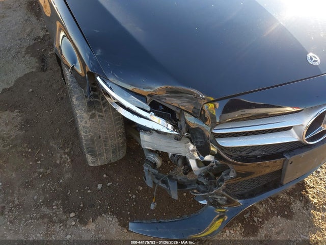 55SWF4JB5JU246284 Mercedes-Benz C 300