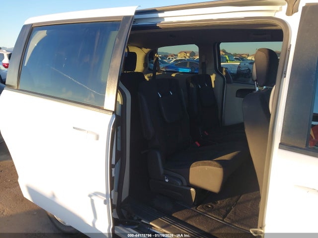 2C4RDGBG5HR826729 Dodge Grand Caravan Se