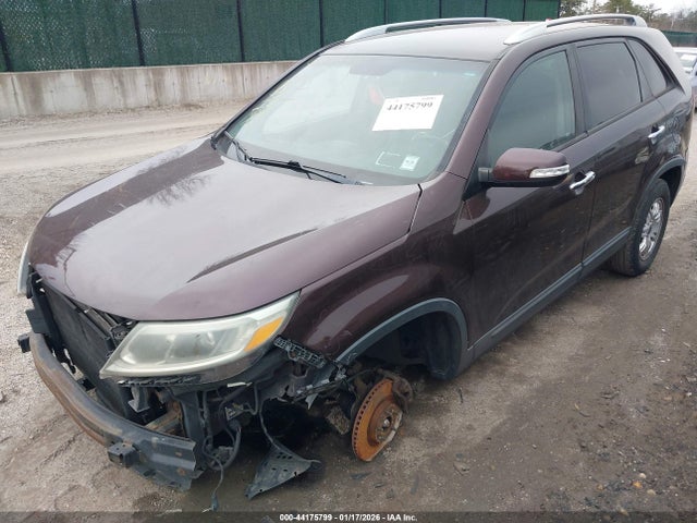 2014 KIA SORENTO 5XYKT4A65EG482878 Photo 1