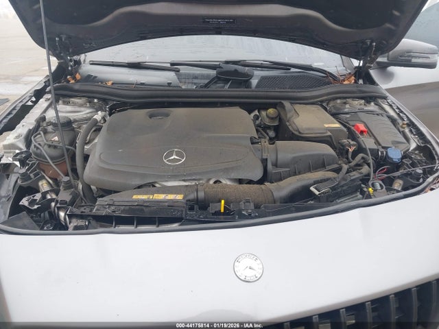 Mercedes-Benz CLA 250 2015 WDDSJ4EB3FN225442 Image 10