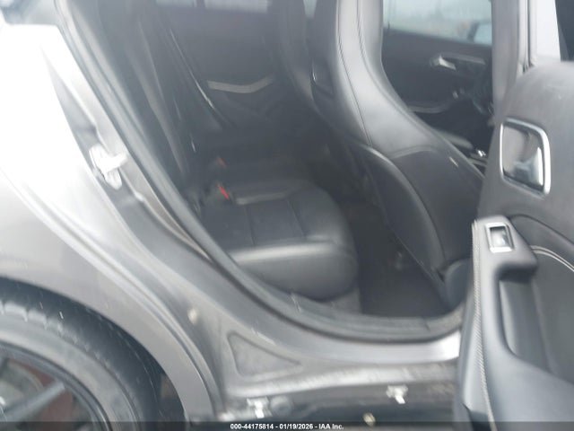 Mercedes-Benz CLA 250 2015 WDDSJ4EB3FN225442 Image 8