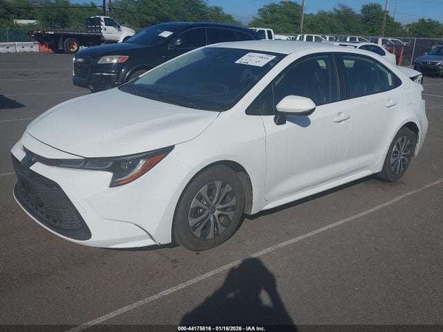 Toyota Corolla Hybrid Le 2022 JTDEAMDEXN3004949 Image 2