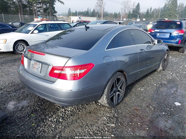 44175826 :رقم المزاد ، WDDKJ5GB5AF002695 vin ، 2010 Mercedes-benz E 350 مزاد بيع