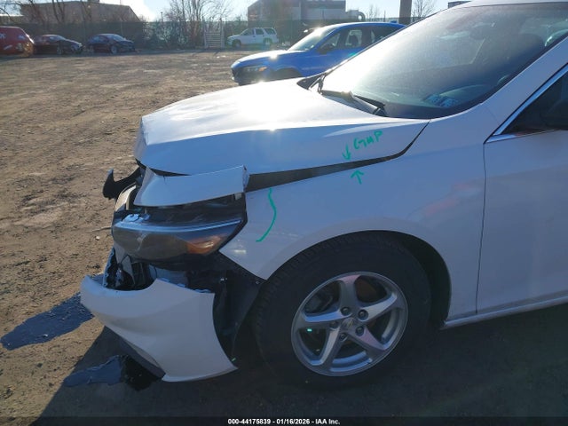 1G1ZB5STXHF217448 Chevrolet MALIBU LS