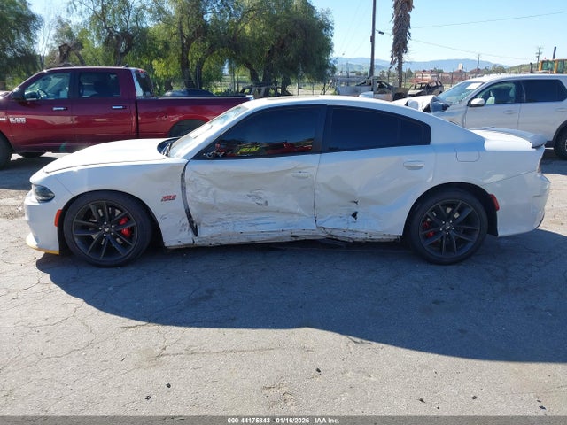 2C3CDXGJ6KH688727 Dodge Charger Scat Pack Rwd