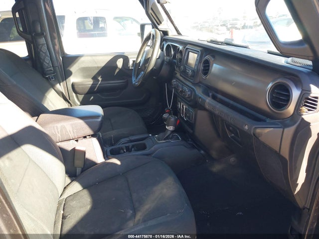 1C4HJXDN5LW233730 Jeep Wrangler Unlimited Sport S 4x4