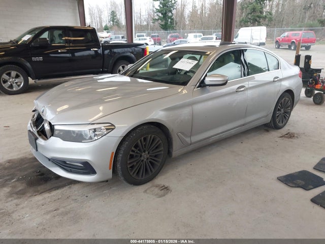 WBAJA7C32HG904061 BMW 530i Xdrive