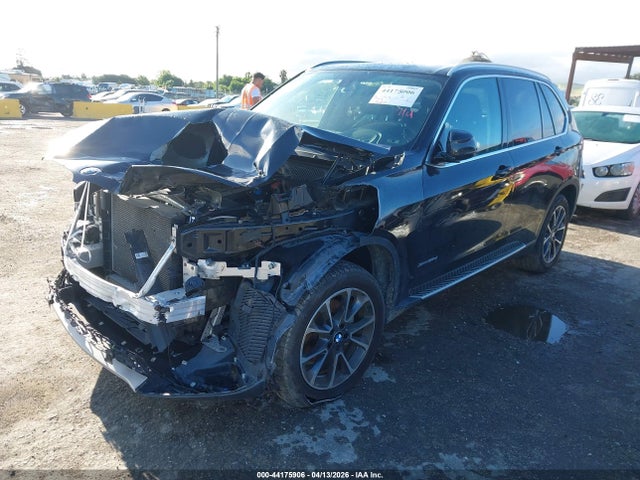 2015 BMW X5 5UXKS4C56F0N06232 Photo 1
