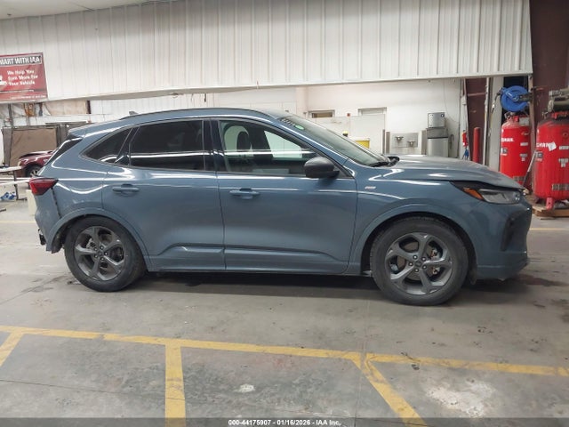 Ford Escape St-line 2023 1FMCU0MN3PUA94204 Image 13