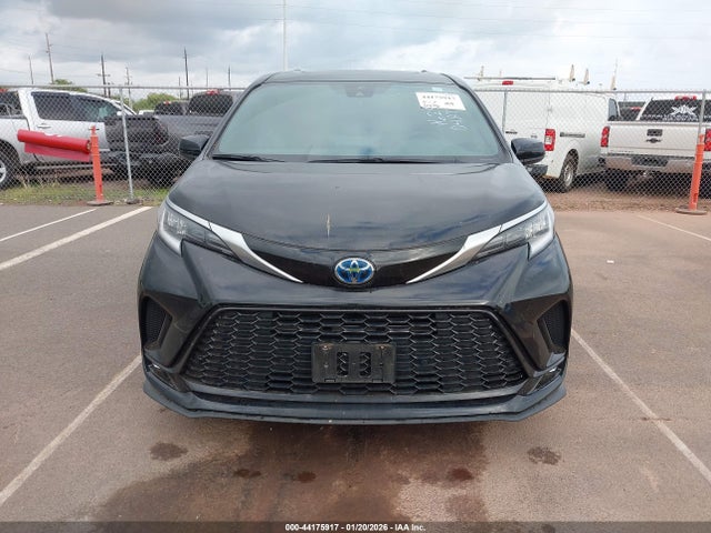 5TDXRKEC4NS105888 Toyota Sienna Xse