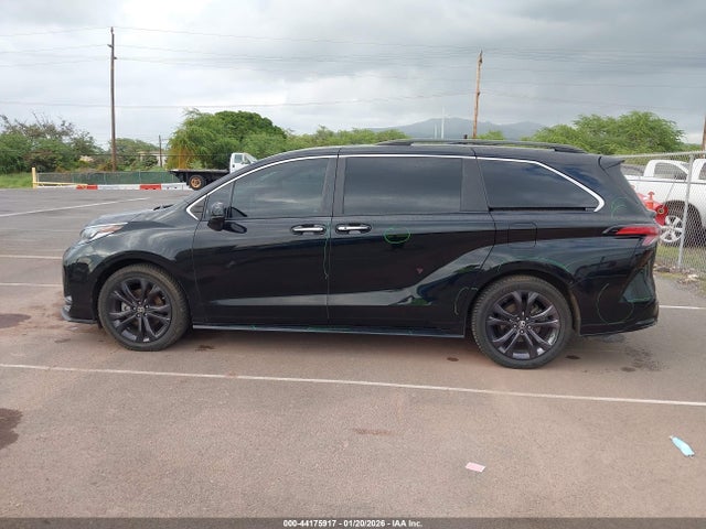 5TDXRKEC4NS105888 Toyota Sienna Xse