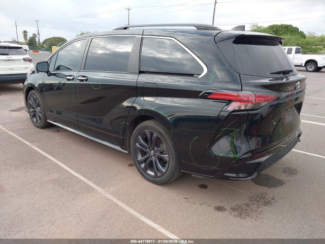 5TDXRKEC4NS105888 Toyota Sienna Xse