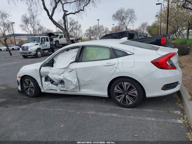 Honda Civic Ex-t 2018 JHMFC1F30JX009247 Image 14