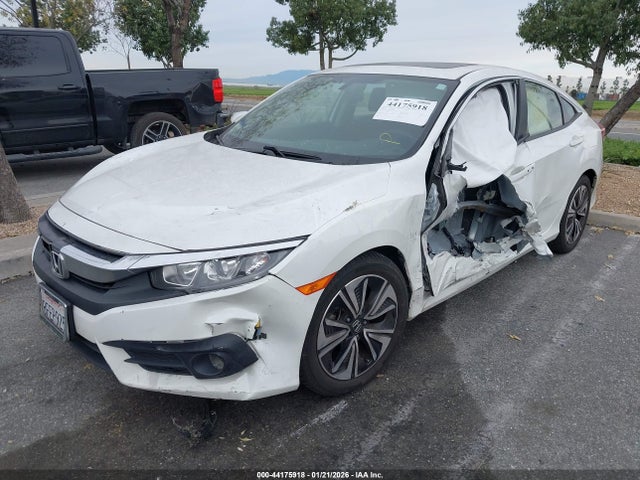 Honda Civic Ex-t 2018 JHMFC1F30JX009247 Image 2