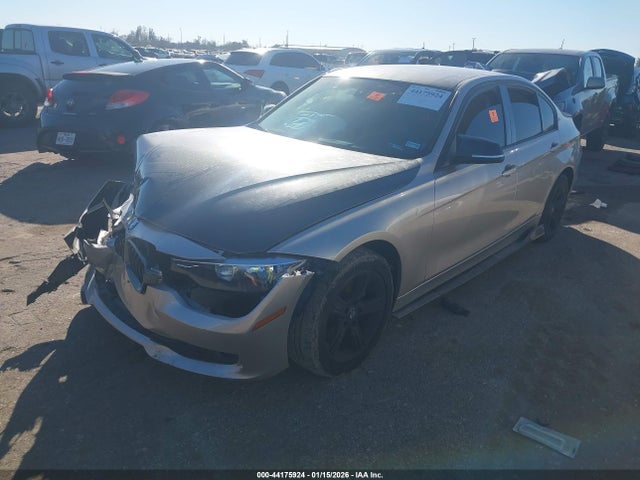 Продаж на аукціоні авто 2015 Bmw 320i, vin: WBA3B1G55FNT05520, номер лоту: 44175924