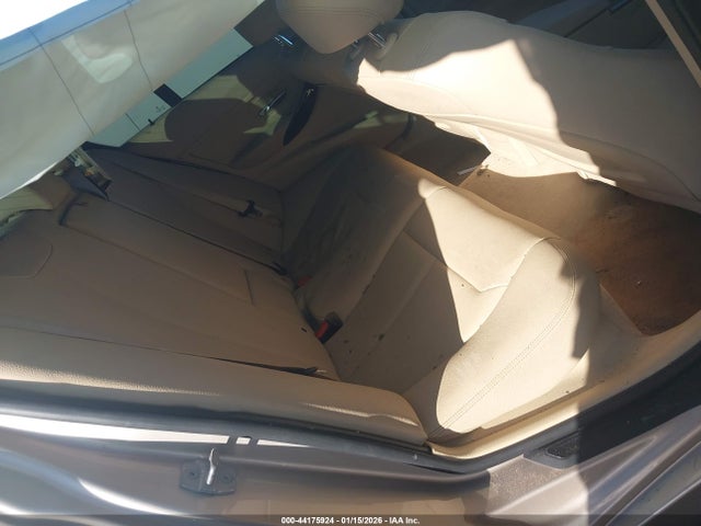 Продаж на аукціоні авто 2015 Bmw 320i, vin: WBA3B1G55FNT05520, номер лоту: 44175924