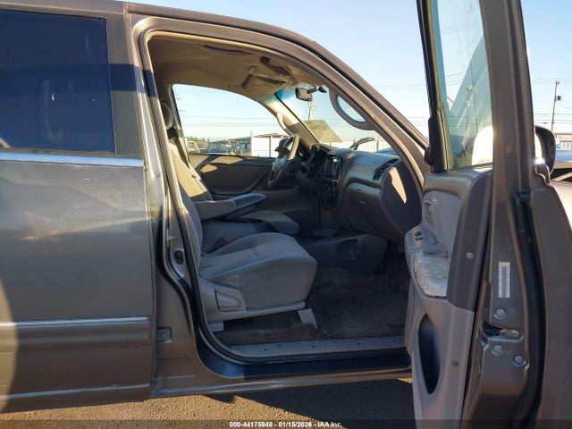 44175948 :رقم المزاد ، 5TBET34114S449748 vin ، 2004 Toyota Tundra Sr5 V8 مزاد بيع