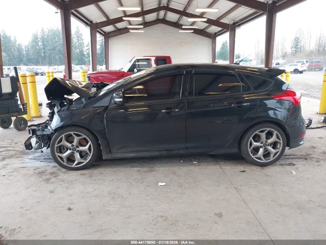 Ford FOCUS ST 2015 1FADP3L92FL264990 Image 15