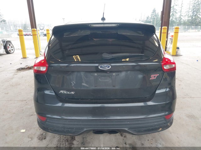 Ford FOCUS ST 2015 1FADP3L92FL264990 Image 17
