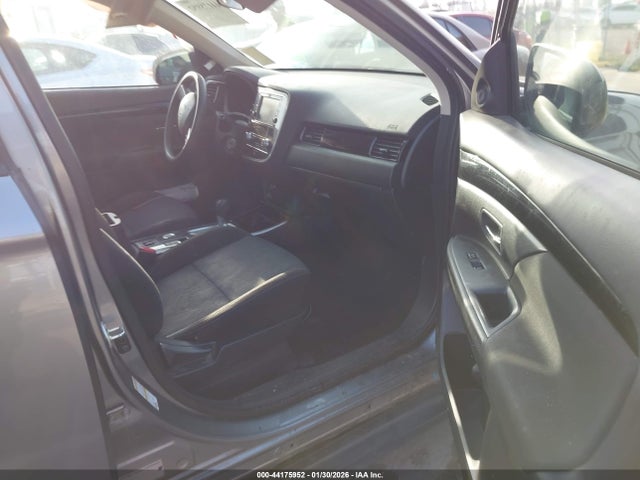 2020 MITSUBISHI OUTLANDER JA4AZ3A36LZ026293 Photo 4