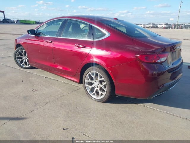 Chrysler 200 C 2015 1C3CCCEG5FN644363 Image 3