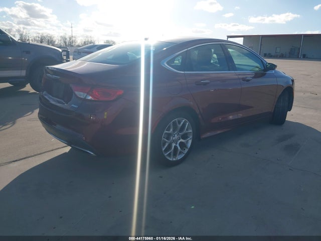 Chrysler 200 C 2015 1C3CCCEG5FN644363 Image 4