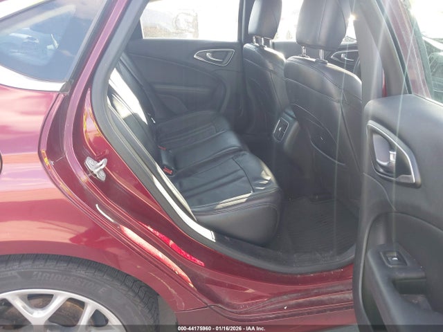 Chrysler 200 C 2015 1C3CCCEG5FN644363 Image 8