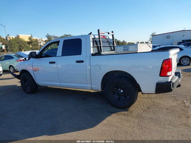 1C6RR6KG9MS549322 RAM 1500 Classic Tradesman 4x2 5&#039;7 Box