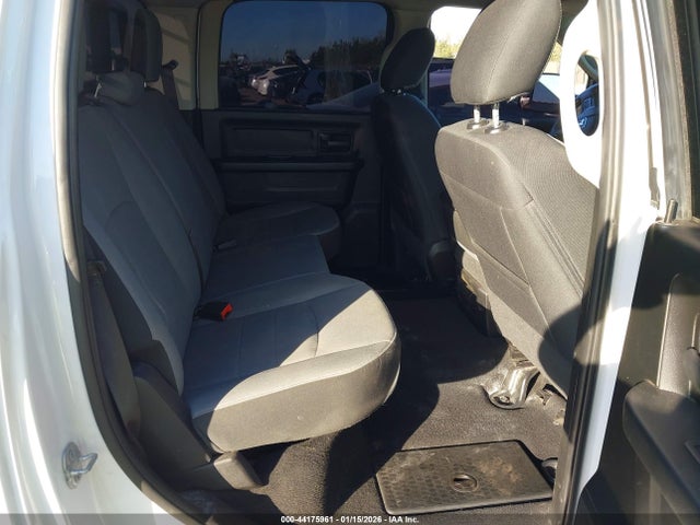 1C6RR6KG9MS549322 RAM 1500 Classic Tradesman 4x2 5&#039;7 Box