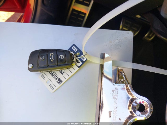 2018 AUDI A3 WAUAUGFF9J1042981 Photo 10