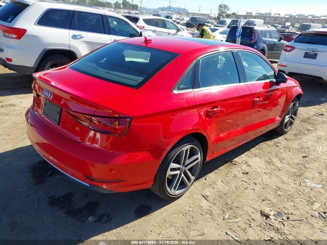2018 AUDI A3 WAUAUGFF9J1042981 Photo 3