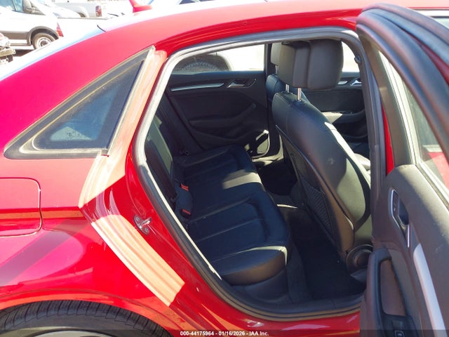 2018 AUDI A3 WAUAUGFF9J1042981 Photo 7