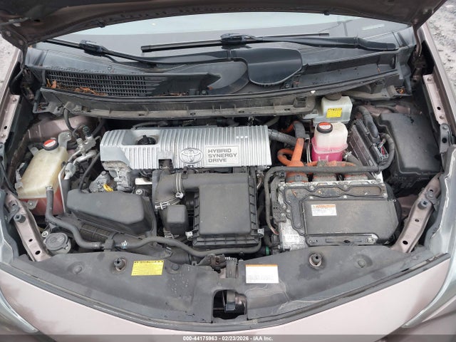 JTDZN3EU7FJ028998 Toyota Prius V Five